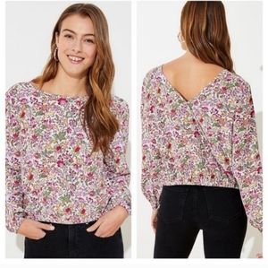 LOFT NWT Jungle Floral Print Wrap V-Neck Back/Rear Crop Fitted Top